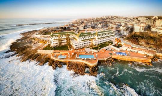 Unique Combinations on the Outskirts of Lisbon