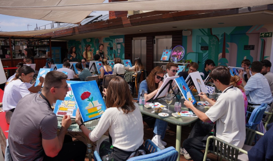 Art and Wine, now in one creative activity